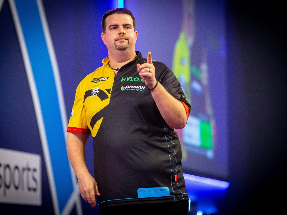 Gabriel Clemens gelingt bei den UK Open der Einzug ins Achtelfinale