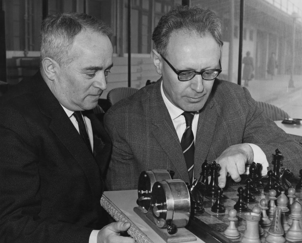 Mikhail Botvinnik (r.) (Sowjetunion): 1948 bis 1957 / 1958 bis 1960 / 1961 bis 1963