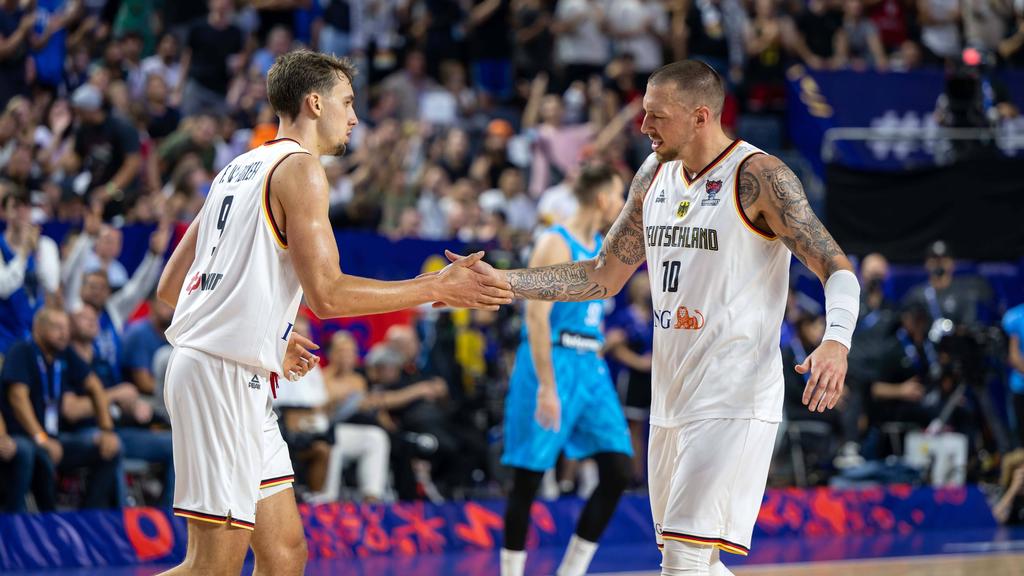 Franz Wagner (li.) und Daniel Theis (r.) spielten eine starke Gruppenphase