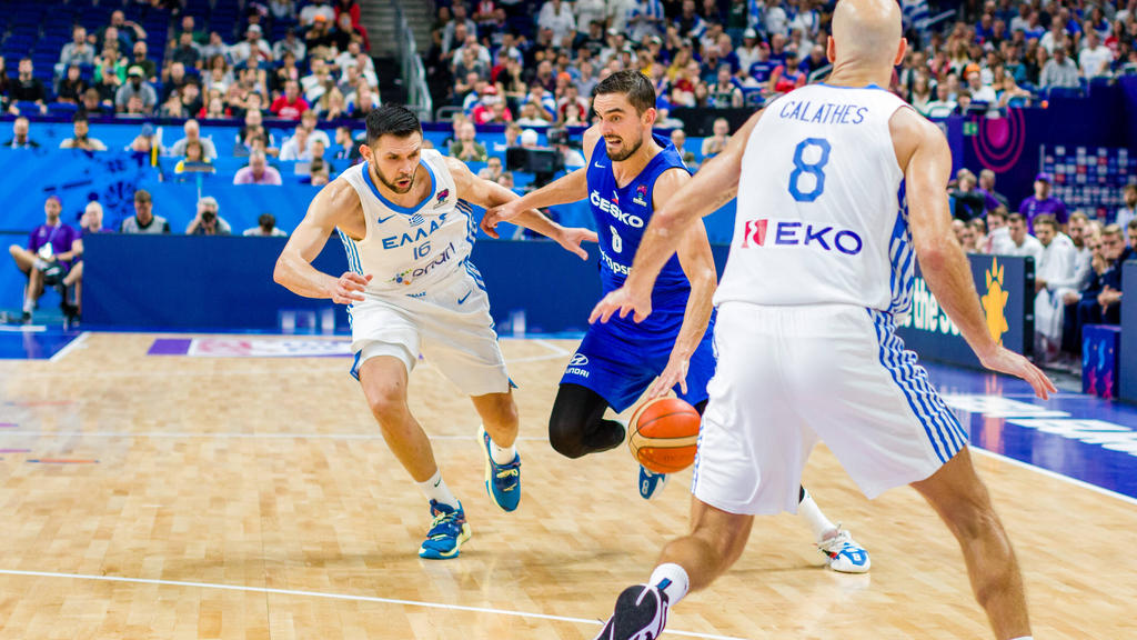 Deutschland trifft bei der Basketball-EM auf Griechenland