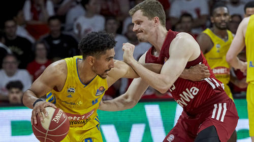 Bei der Basketball-EM noch vereint, in der BBL bald wieder Gegner: Maodo Lô und Andreas Obst