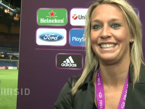Wolfsburgs Frauen: Siegesfeier und Tipps an Hummels