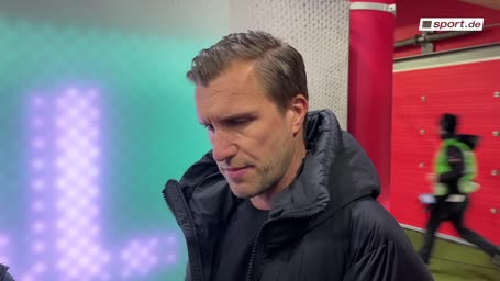 Krösche nach SGE-Aus im DFB-Pokal angefressen