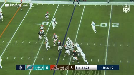 Huntley wurschtelt sich in die Endzone