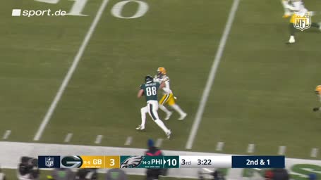 Goedert kämpft sich mit Stiff Arm in die Endzone