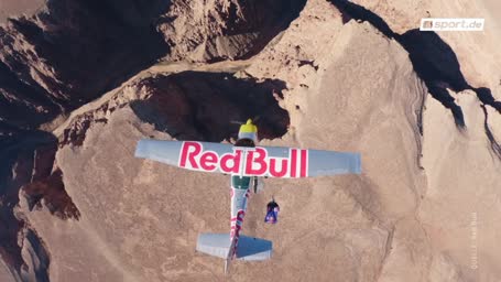 Endloser Fallschirmsprung durch Grand Canyon