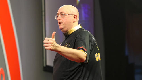 Andrew Gilding schreibt Darts-Geschichte