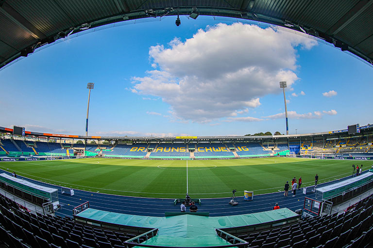 Eintracht-Stadion