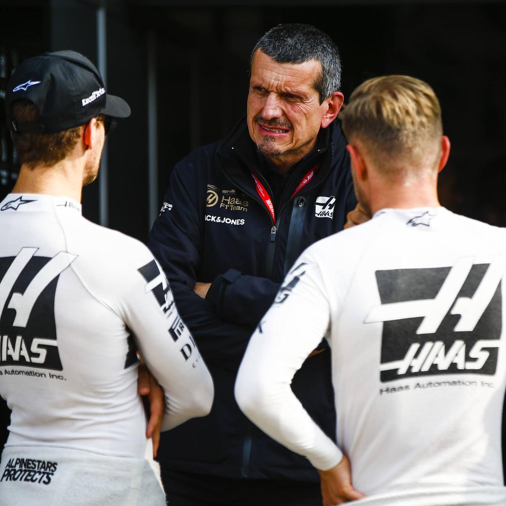 Einlauf für Grosjean und Magnussen