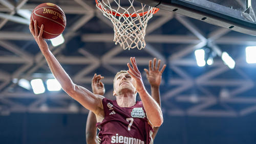 Die Basketballer des FC Bayern haben erneut den BBL-Pokal gewonnen