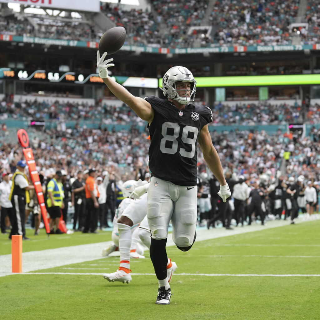 Gewinner: Brock Bowers (Las Vegas Raiders)