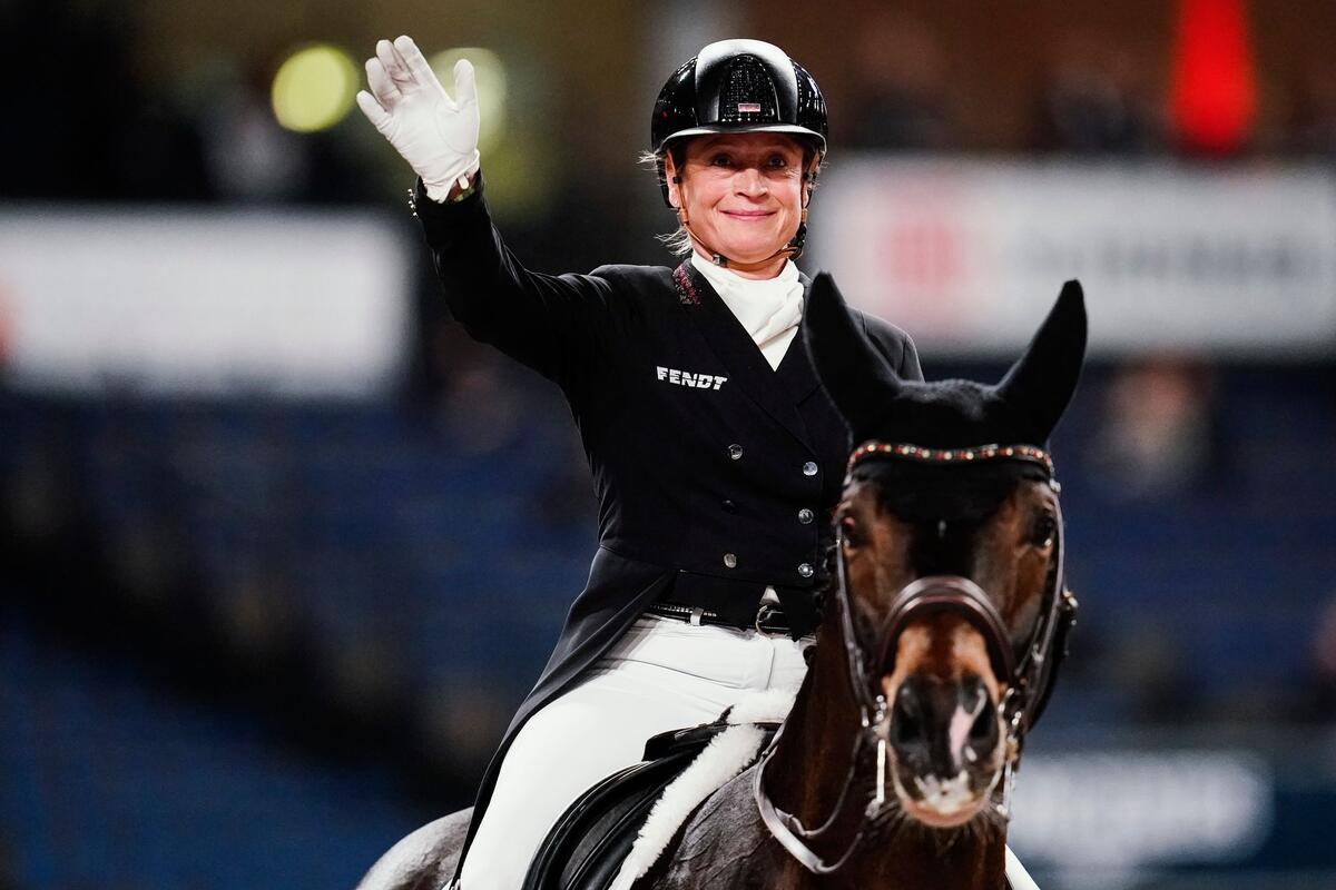 Isabell Werth, erfolgreichste Dressurreiterin der Welt, gewinnt den Grand Prix in der Frankfurter Festhalle