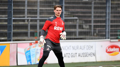 Verlässt Jonas Urbig den 1. FC Köln?