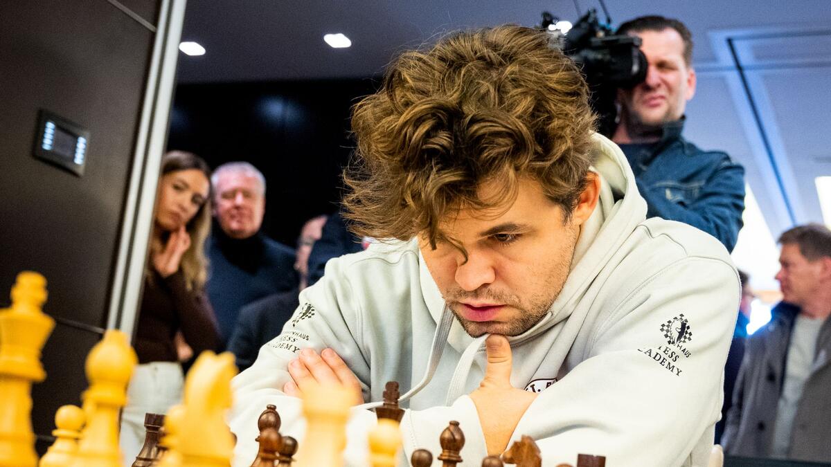 Der Norweger Magnus Carlsen spielte erstmals für den FC St. Pauli in der Schach-Bundesliga.