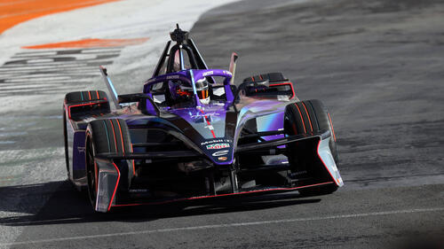 Weltmeister Pascal Wehrlein hat es erstmals in der neuen Formel-E-Saison auf das Podium geschafft