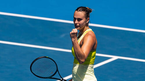 Sabalenka zeigt sich in Melbourne in Topform