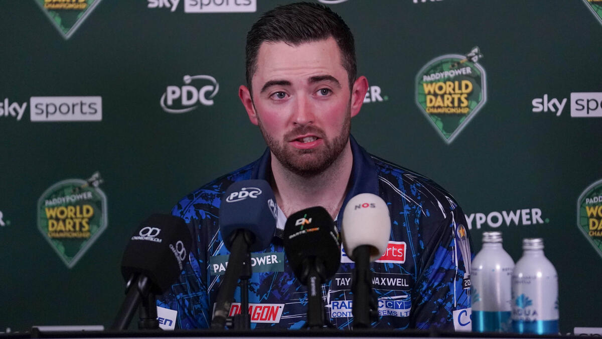 Luke Humphries führt die Darts-Weltrangliste mit großem Vorsprung an