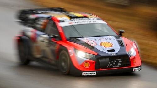 Für Thierry Neuville lief es am Freitag alles andere als rund