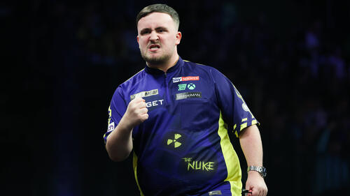 Luke Littler hat die Darts-Welt in den letzten 14 Monaten auf den Kopf gestellt