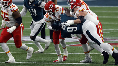 Patrick Mahomes stand permanent unter Druck in Super Bowl LIX