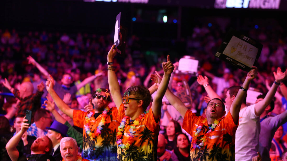 In Glasgow hatten sich die Darts-Fans daneben benommen