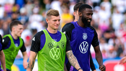 Antonio Rüdiger (r.) und Toni Kroos kennen sich bestens