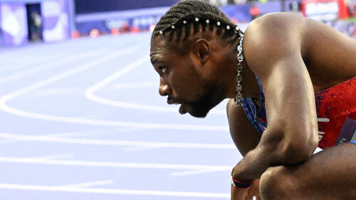 Noah Lyles war nach dem Finale über die 200 m völlig erschöpft