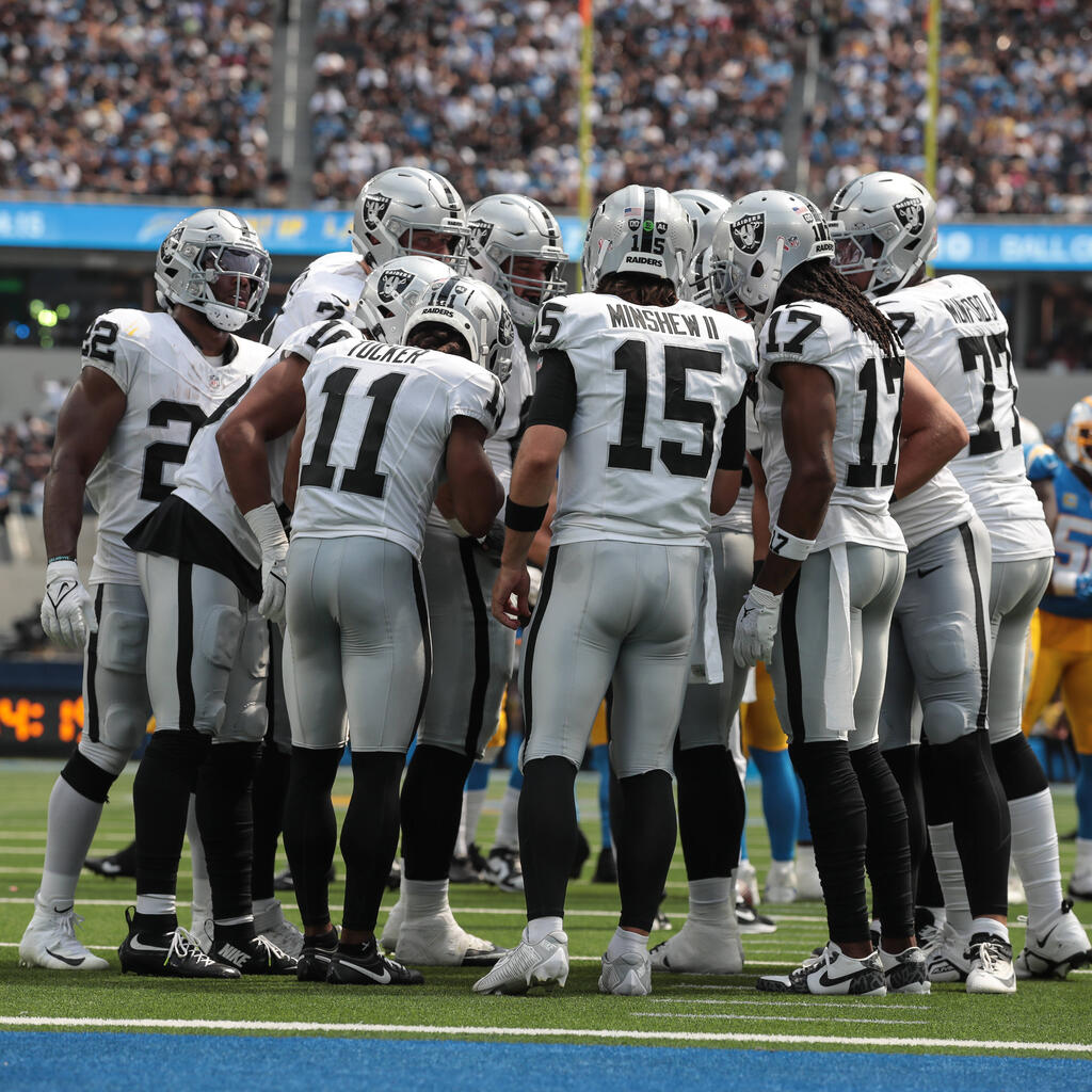 10. Las Vegas Raiders: 6427 Value Points