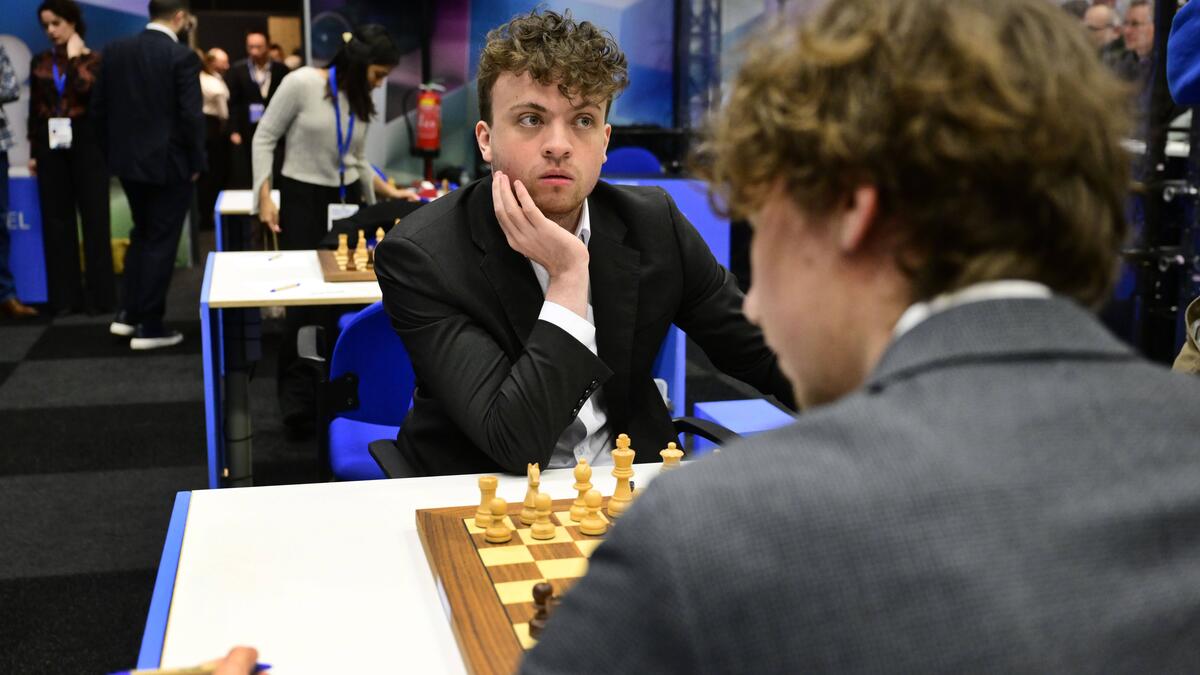 Hans Niemann fordert Magnus Carlsen und Hikaru Nakamura heraus