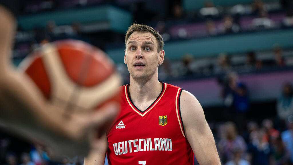Johannes Voigtmann fuhr mit der deutschen Basketball-Auswahl einen wichtigen Sieg ein