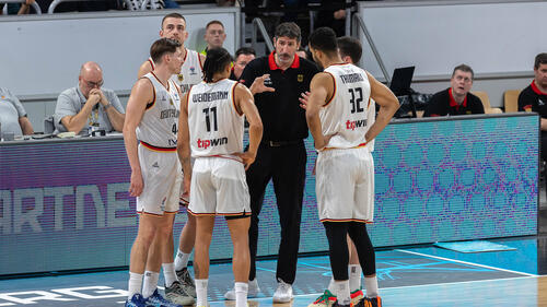 Deutschland testet seine Form vor Beginn der Basketball-EM gegen Slowenien