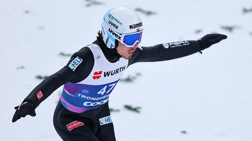 Der Norweger Forfang ist einer von drei disqualifizierten Skispringern
