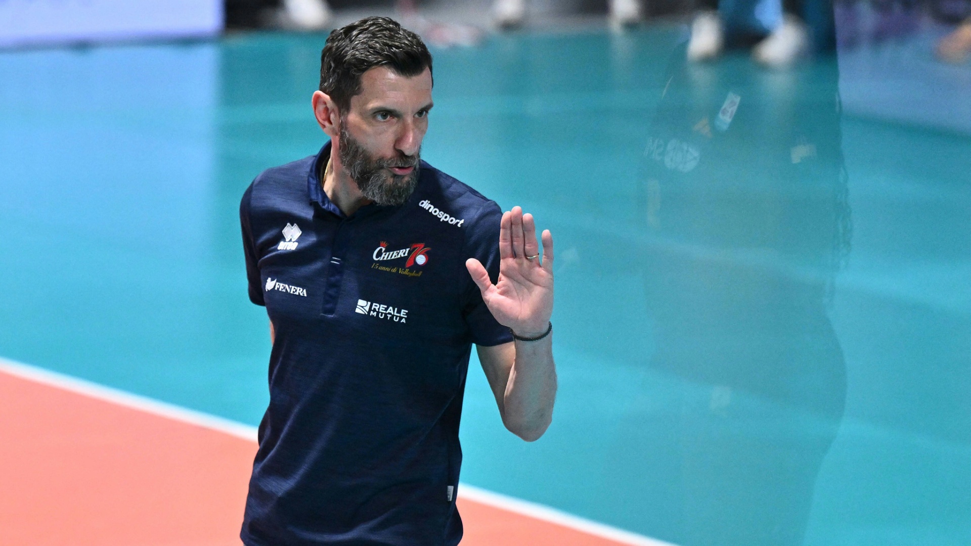 Giulio Bregoli steht vor den ersten Spielen mit den DVV-Frauen