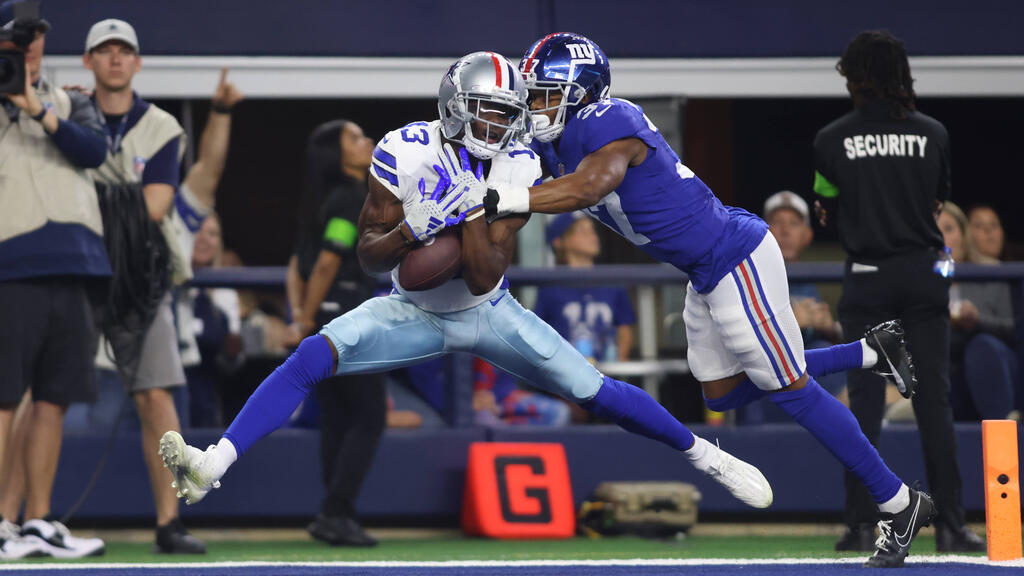 Michael Gallup (mit Ball) kehrt aus dem NFL-Ruhestand zurück
