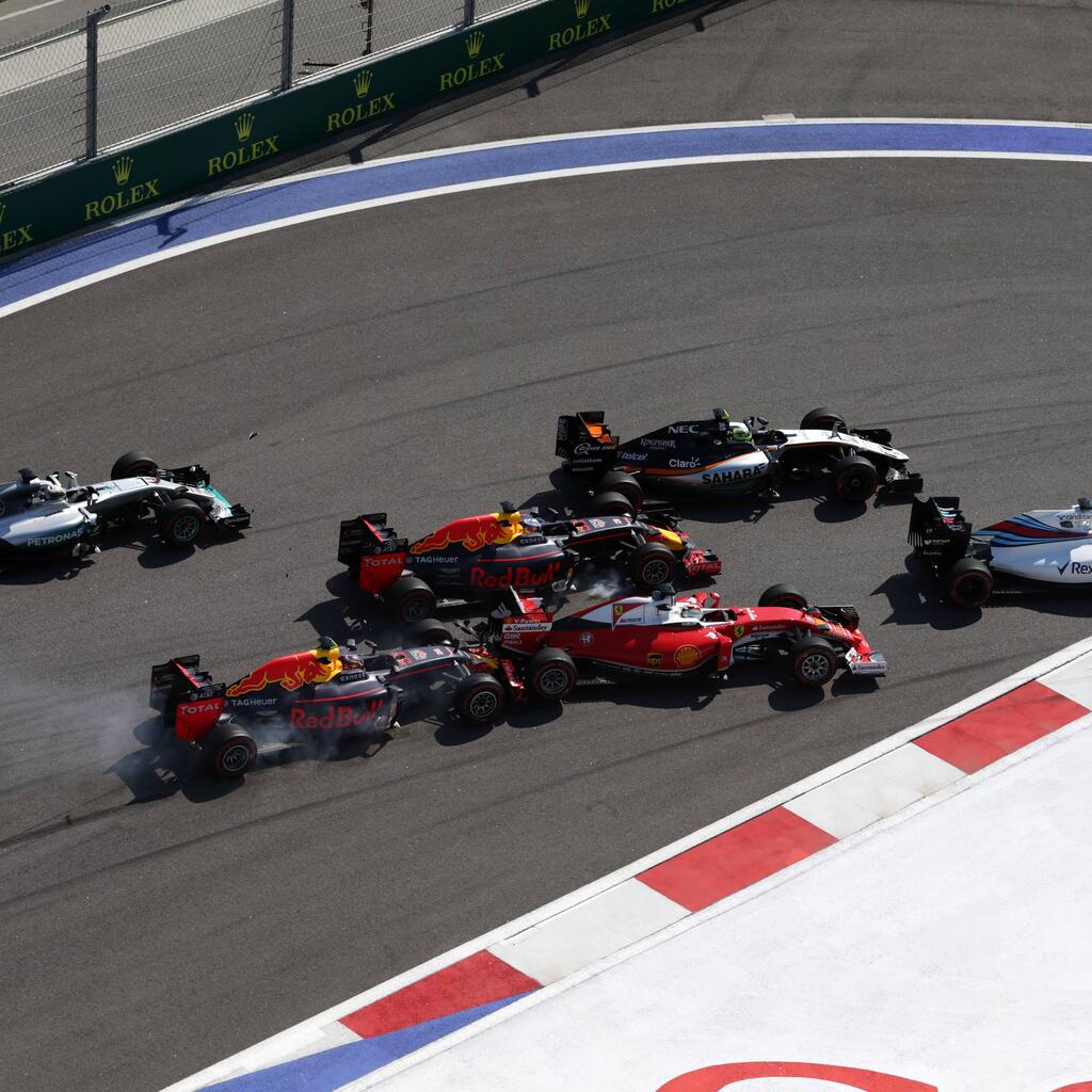 Daniil Kvyat (21 Rennen bei Red Bull)