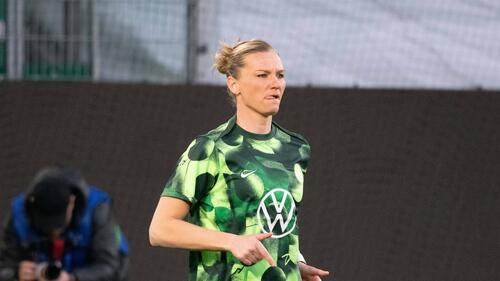 Alexandra Popp und der VfL Wolfsburg stehen in der Champions League mit dem Rücken zur Wand