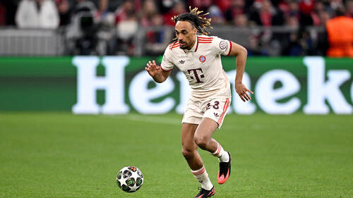 Sacha Boey könnte den FC Bayern im Sommer verlassen