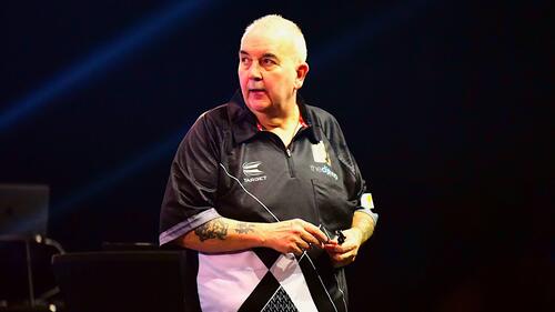 Phil Taylor verfolgt die Premier League Darts mit Interesse