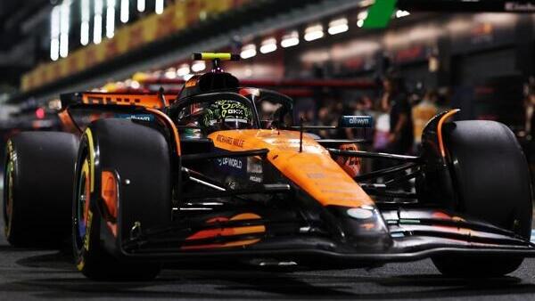 P2 und P4 im ersten Training für Norris und Piastri, P1 und P2 in der zweiten Session
