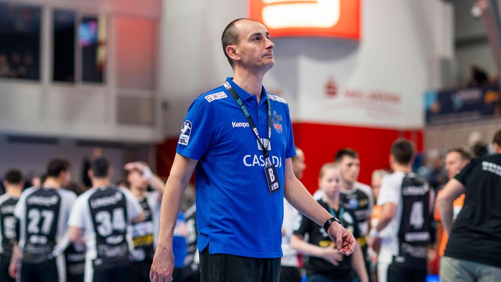 Platzverweis Nummer vier: Auch Potsdams Trainer Emir Kurtagic musste vom Feld