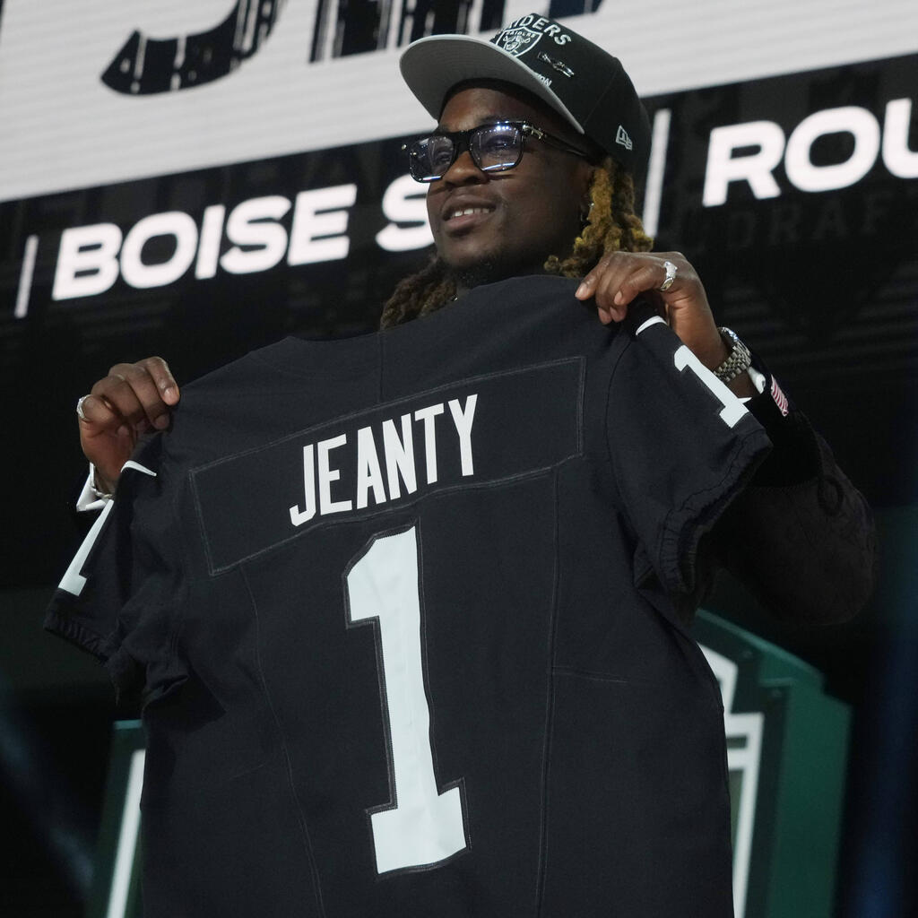 6. Las Vegas Raiders: Ashton Jeanty - RB, Boise State