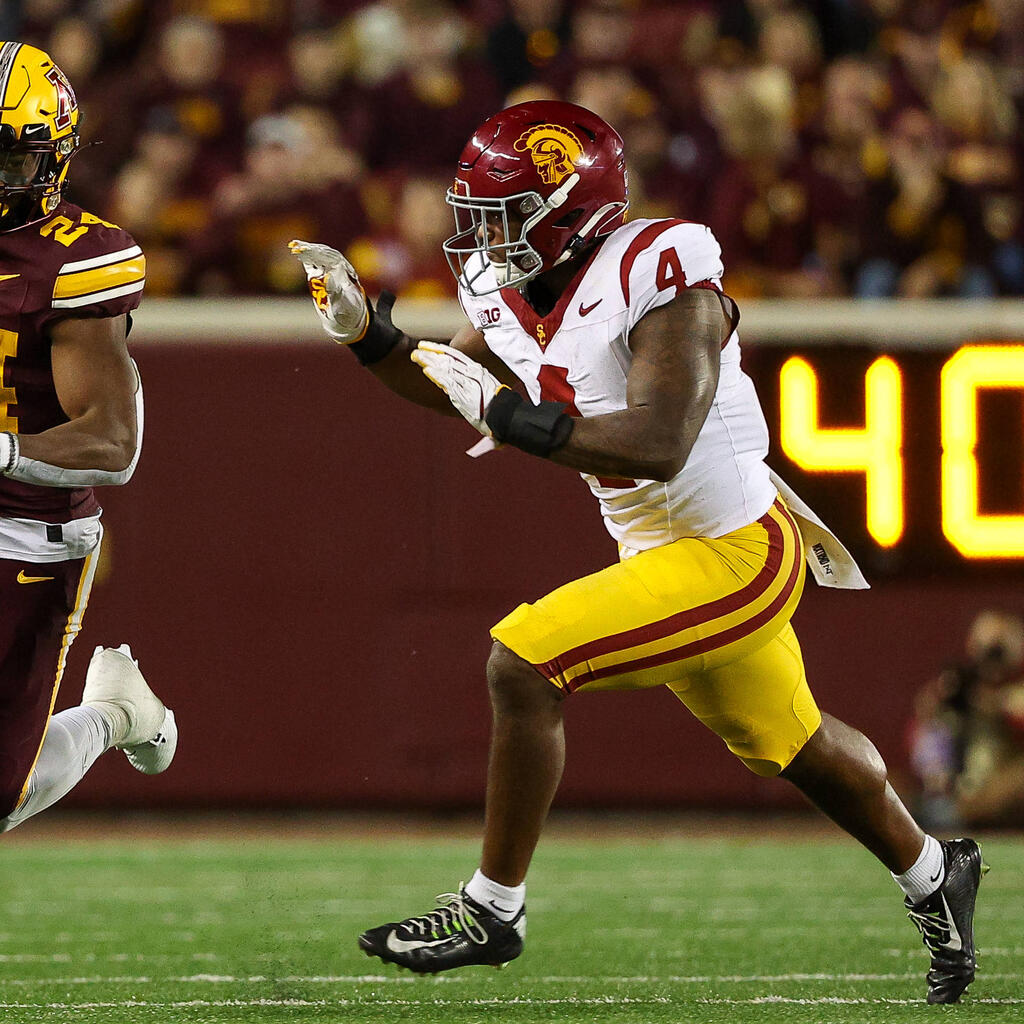 Easton Mascarenas-Arnold - LB, USC