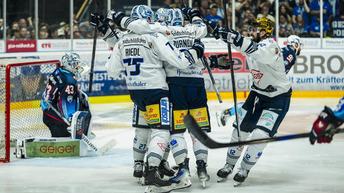 Packende Finalserie: Am Ende setzten sich die Dresdner Eislöwen knapp durch