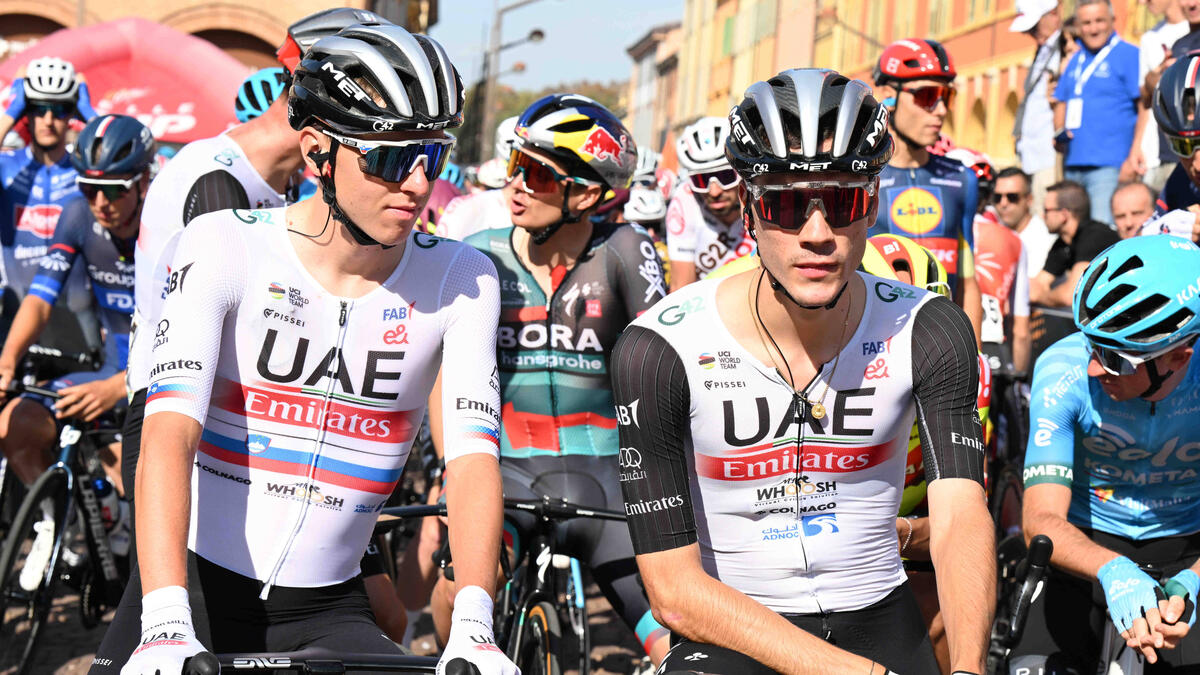 Fahren gemeinsam in einem Team: Tadej Pogacar (li.) und Juan Ayuso