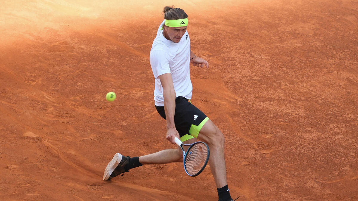 Alexander Zverev hat einen klaren Zweisatzsieg gefeiert