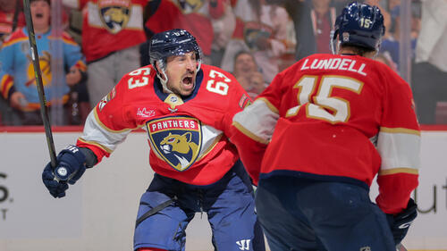 Brad Marchand hat Florida in Spiel 3 zum Sieg gegen Toronto geführt.