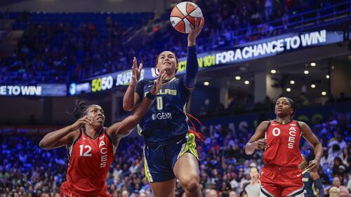 Sabally (m.) spielte bis zur vergangenen Saison für die Dallas Wings