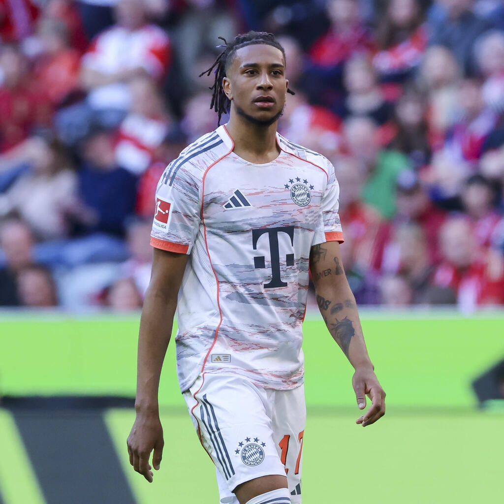 MITTELFELD: Michael Olise (FC Bayern München)