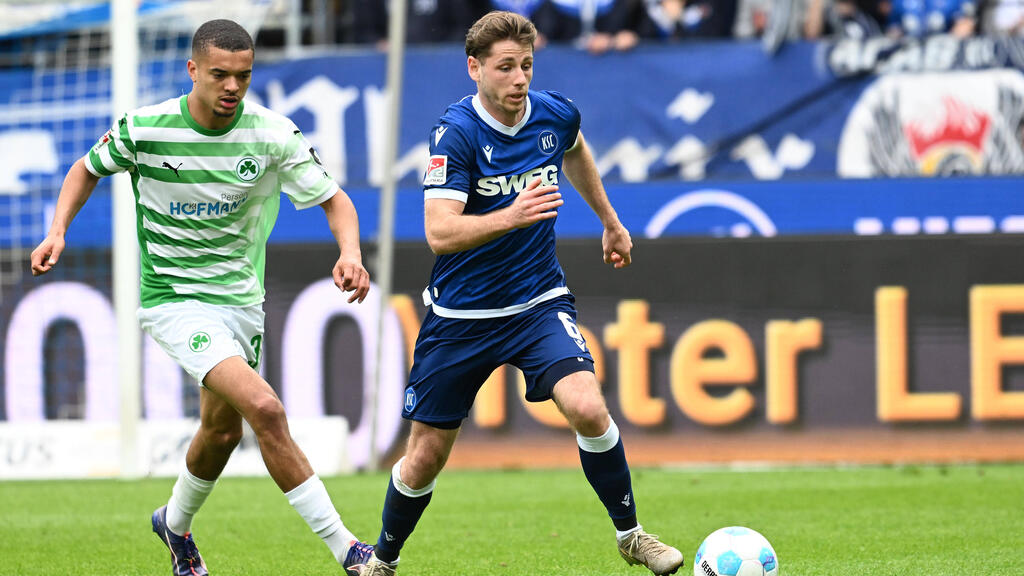 Leon Jensen (r.) wechselt vom KSC zurück zu Hertha BSC