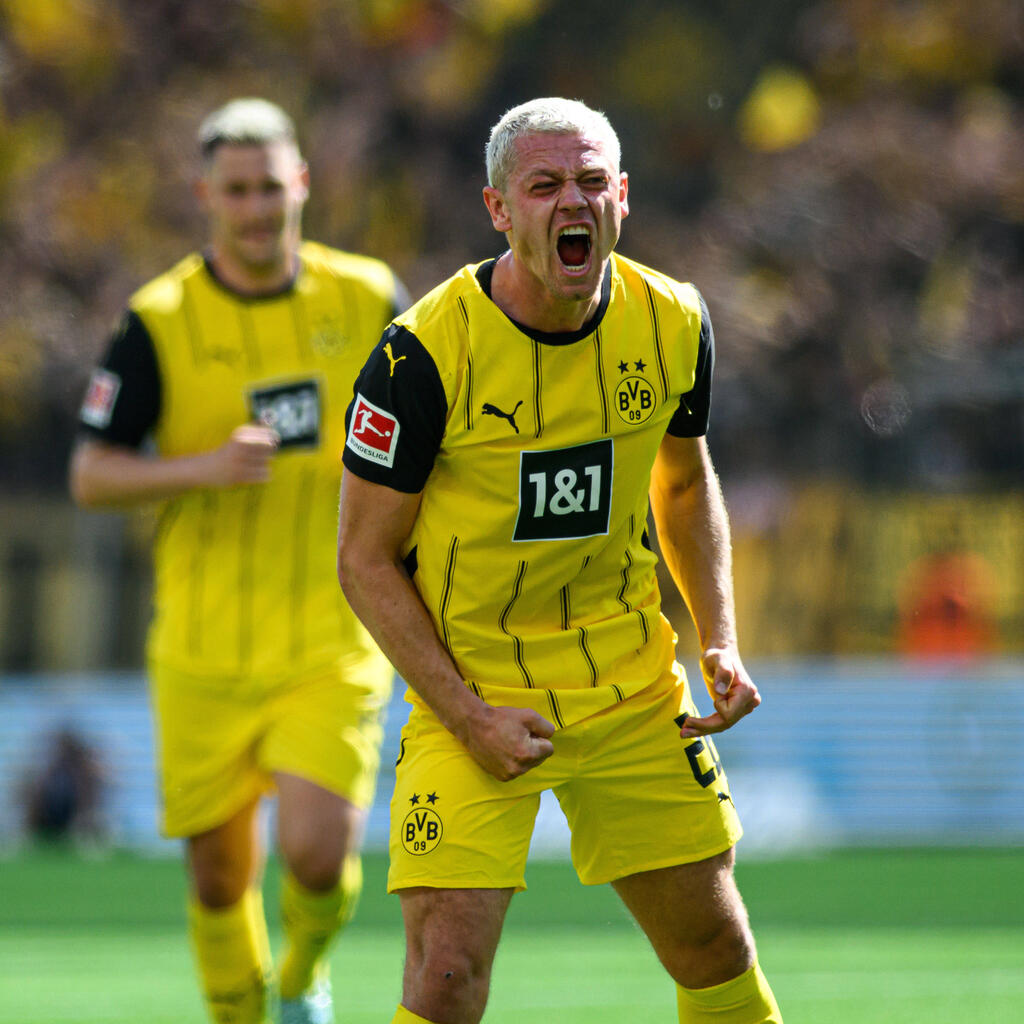 Schienenspieler rechts: Julian Ryerson